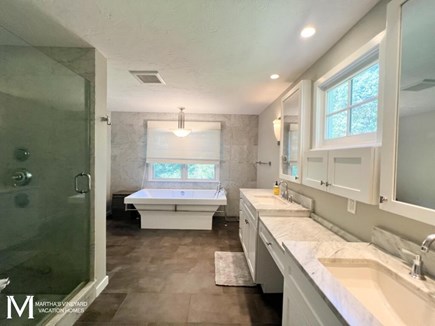 Oak Bluffs Martha's Vineyard vacation rental - Primary Bath-Second Floor