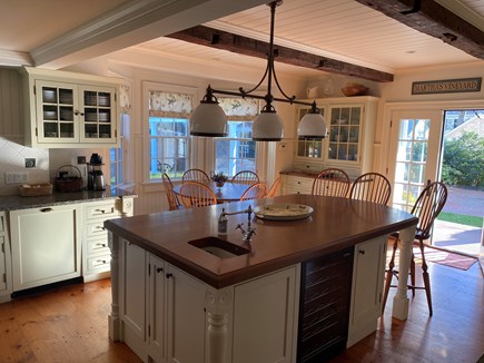 Edgartown Martha's Vineyard vacation rental - Kitchen Island