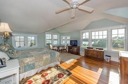 Oak Bluffs Martha's Vineyard vacation rental - Bedroom #1 Master suite, king, private bath, TV (2nd Floor)