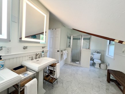 Edgartown, ENC2191 Martha's Vineyard vacation rental - Primary Bath