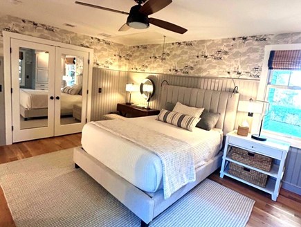 Oak Bluffs Martha's Vineyard vacation rental - Primary queen en-suite with TV