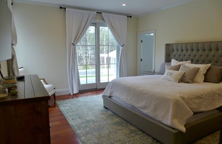 Oak Bluffs Martha's Vineyard vacation rental - 1st FL Master King suite