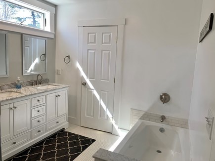 Edgartown Martha's Vineyard vacation rental - Master Bathroom