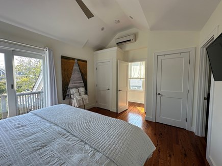 Oak Bluffs, #CozyBluffs Martha's Vineyard vacation rental - Bedroom suite with balcony, A/C, HDTV, en suite bath