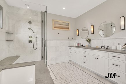 Oak Bluffs Martha's Vineyard vacation rental - First  floor, Master bathroom.