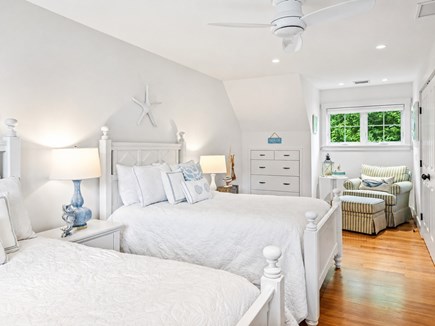 Oak Bluffs Martha's Vineyard vacation rental - Upstairs bedroom with two double beds