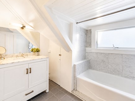 Oak Bluffs Martha's Vineyard vacation rental - 