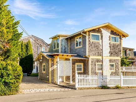 Oak Bluffs Martha's Vineyard vacation rental - Street view of the property