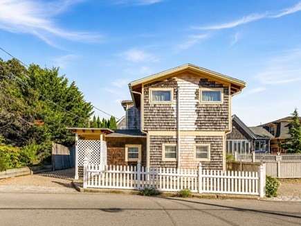 Oak Bluffs Martha's Vineyard vacation rental - Street view of the property