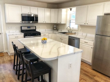 Oak Bluffs Martha's Vineyard vacation rental - Kitchen & Breakfast bar