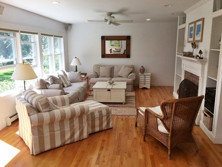 Aquinnah Martha's Vineyard vacation rental - Living Room