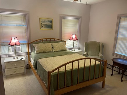 Vineyard Haven, Tisbury Martha's Vineyard vacation rental - Downstairs bedroom queen size bed