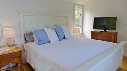 Oak Bluffs Martha's Vineyard vacation rental - 2nd level King bedroom