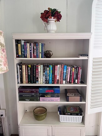 Oak Bluffs Martha's Vineyard vacation rental - Lots of books to read & games to play!