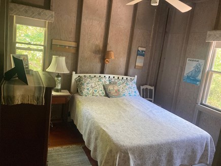 Oak Bluffs, East Chop Martha's Vineyard vacation rental - Queen bed, good ceiling fans in rooms.