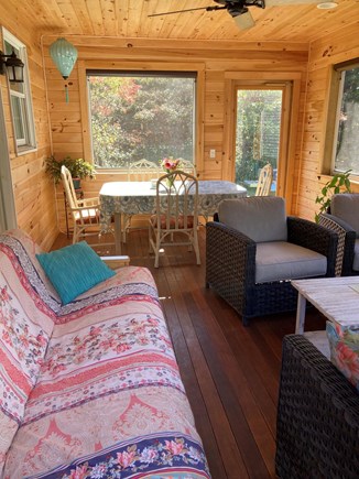 Edgartown, Dodgers Hole Association Martha's Vineyard vacation rental - Futon on porch