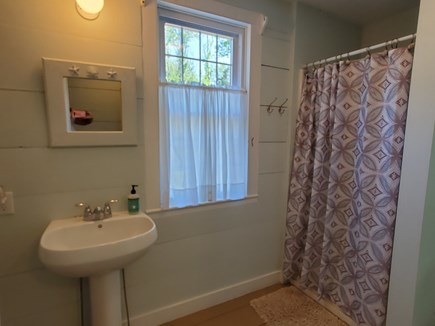 Oak Bluffs Martha's Vineyard vacation rental - Bath with Shower