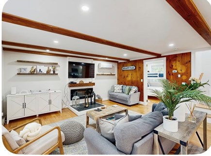 Vineyard Haven, Mitchell Manor By The Sea Martha's Vineyard vacation rental - 