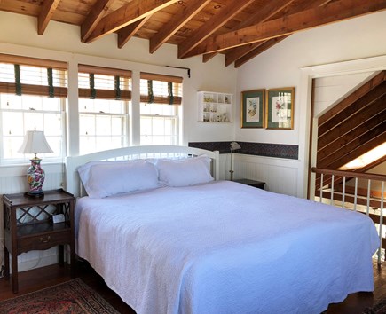 Edgartown, Ocean Heights Martha's Vineyard vacation rental - Primary bedroom - king bed