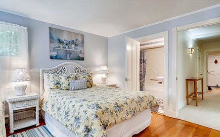West Tisbury, Historic District Martha's Vineyard vacation rental - Room 3 - Queen & Twin bed with private bath
