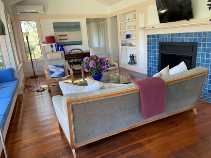 Chilmark Martha's Vineyard vacation rental - Living Room