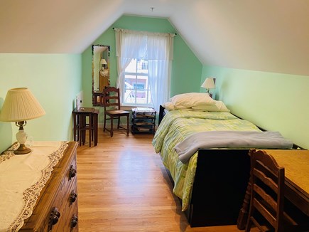 Oak Bluffs, Downtown OB condo Martha's Vineyard vacation rental - Trundle bedroom