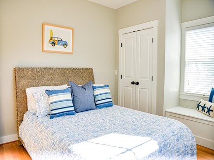 In-Town of Oak Bluffs Martha's Vineyard vacation rental - Upstairs Master with Queen Bed