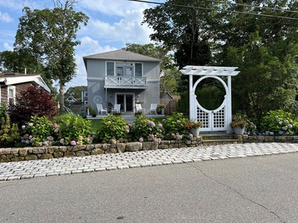 In-Town of Oak Bluffs Martha's Vineyard vacation rental - Beautifully landscaped near Niantic Park. Steps to beach and town