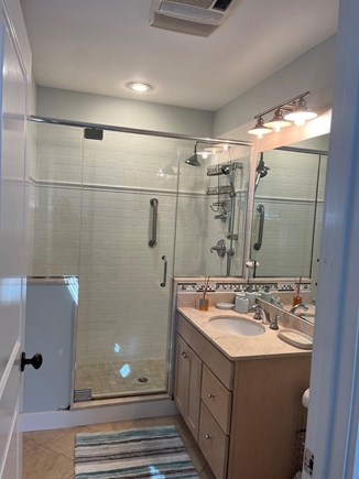 In-Town of Oak Bluffs Martha's Vineyard vacation rental - Beautiful bath