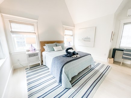 Edgartown Martha's Vineyard vacation rental - Guest House Queen Bed