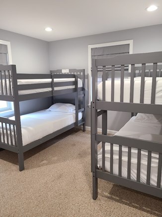 Edgartown Martha's Vineyard vacation rental - 2 bunk beds