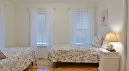 Edgartown Martha's Vineyard vacation rental - 1st floor Twin bedroom