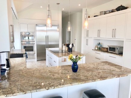 Aquinnah Martha's Vineyard vacation rental - Beautiful and bright rooms