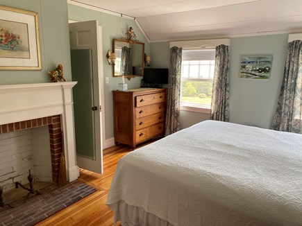 Chilmark, Abels Hill Martha's Vineyard vacation rental - Upstairs bedroom with private bath