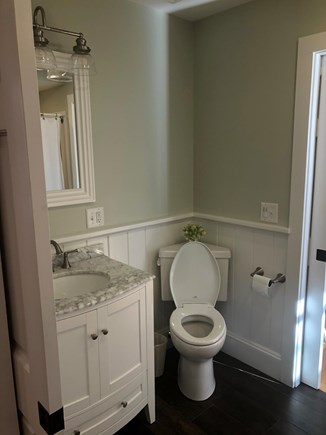 Edgartown Martha's Vineyard vacation rental - Downstairs bathroom
