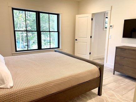 Oak Bluffs Martha's Vineyard vacation rental - Main Floor King Primary Suite