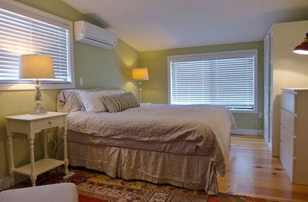 Oak Bluffs Martha's Vineyard vacation rental - The 2nd floor King Bedroom