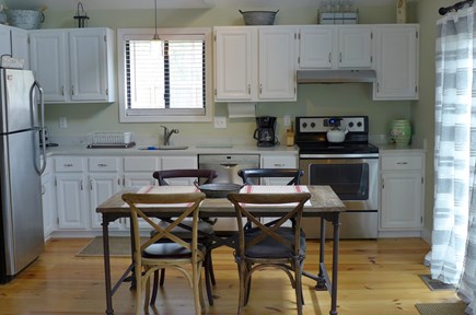 Oak Bluffs Martha's Vineyard vacation rental - Kitchen with Breakfast table