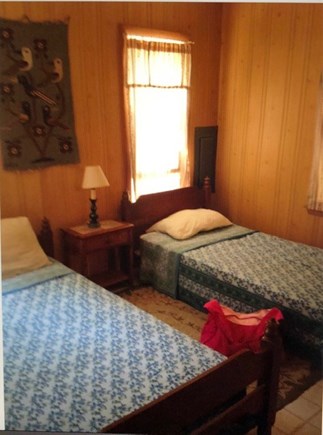 Oak Bluffs Martha's Vineyard vacation rental - Downstairs front bedroom