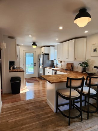 Oak Bluffs, Lagoon Heights Martha's Vineyard vacation rental - Newly renovated eat-in kitchen.