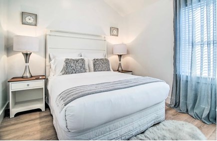 Oak Bluffs Martha's Vineyard vacation rental - Bedroom with queen bed