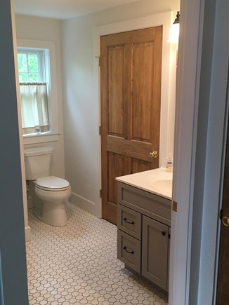 Oak Bluffs Martha's Vineyard vacation rental - Master Bedroom- Bathroom No.2 with Tub/Shower