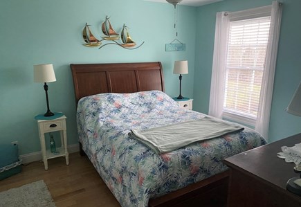 Katama-Edgartown, Edgartown-Katama Martha's Vineyard vacation rental - Queen bed, extra large closet and large dresser