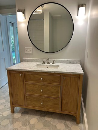 Vineyard Haven Martha's Vineyard vacation rental - 1st floor full bath
