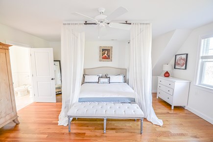 Katama-Edgartown Martha's Vineyard vacation rental - Second Floor En-Suite King Bedroom
