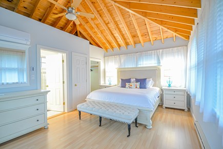 Edgartown Martha's Vineyard vacation rental - Bedroom #1 - King Bed - Top Floor