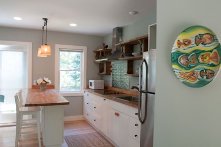 Edgartown Martha's Vineyard vacation rental - Side view of Guest House kitchen