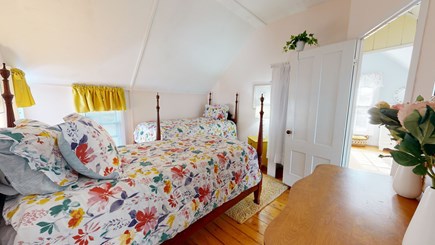 Oak Bluffs, The Radcliffe House Martha's Vineyard vacation rental - Twin Bedroom # 1