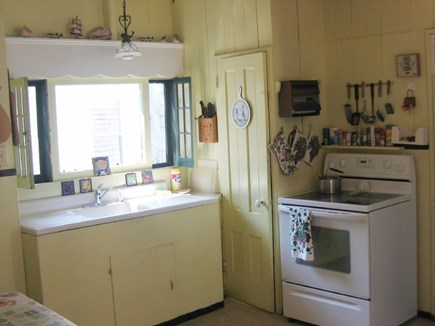 Oak Bluffs Martha's Vineyard vacation rental - Kitchen