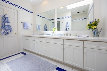 Vineyard Haven Martha's Vineyard vacation rental - Bright and clean upstairs shower